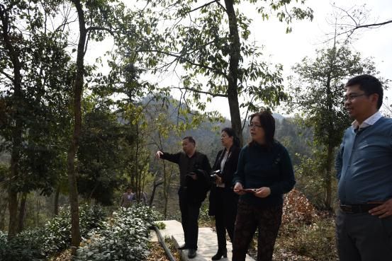 长石红一行到六百里桃源基地参观.jpg