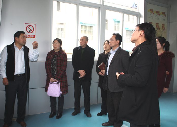 区市场监督管理局就我司质量体系建设工作现场帮扶指导.jpg