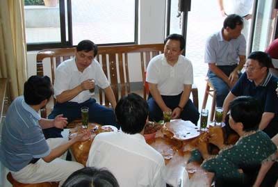 调研春茶生产和美好乡村建设1.jpg