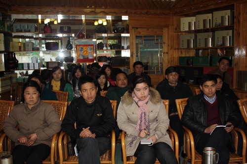 年度总结大会.jpg 年度总结大会.jpg